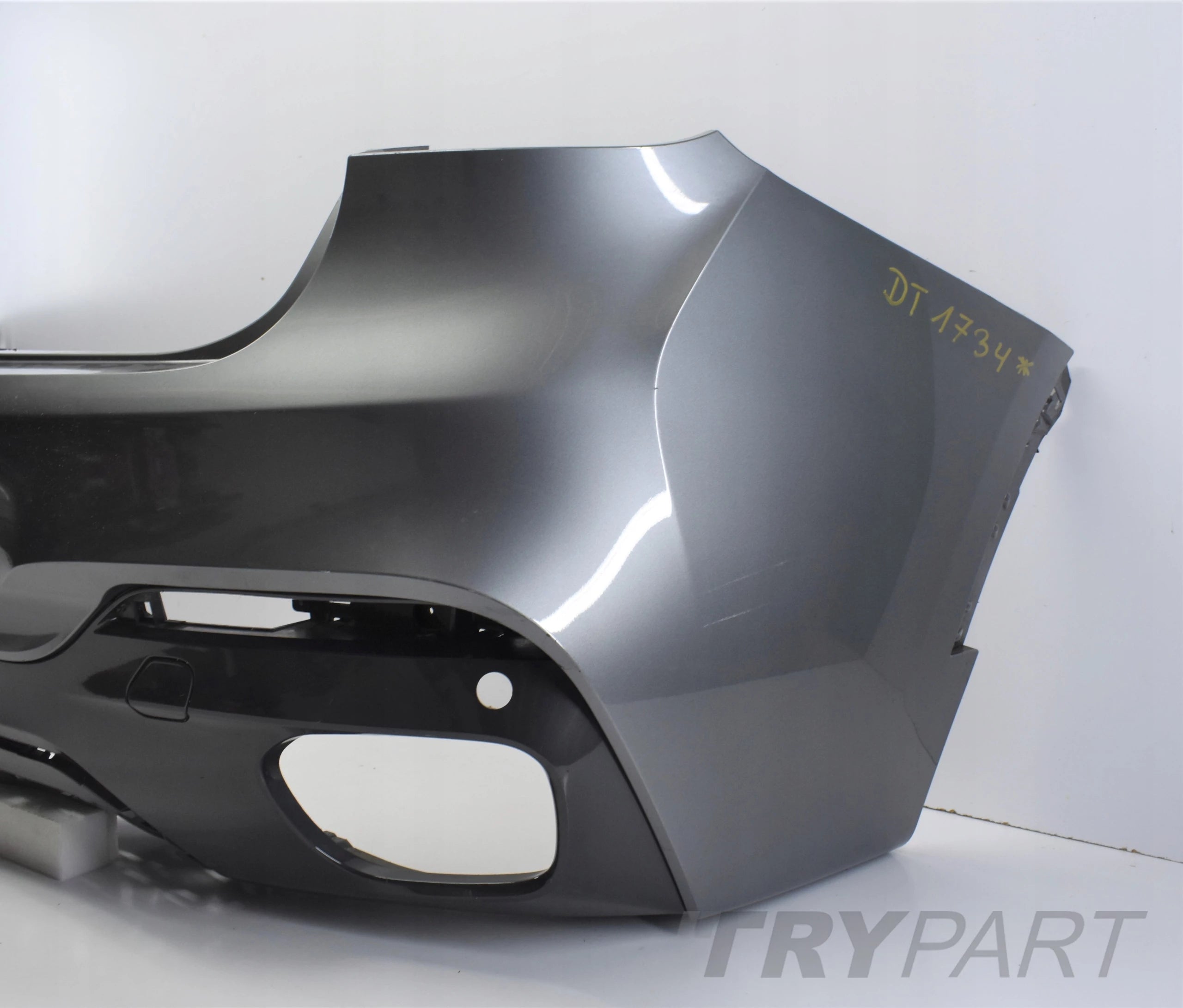 BMW X6 F16 M PACKAGE REAR BUMPER GENUINE! + LOWER PART