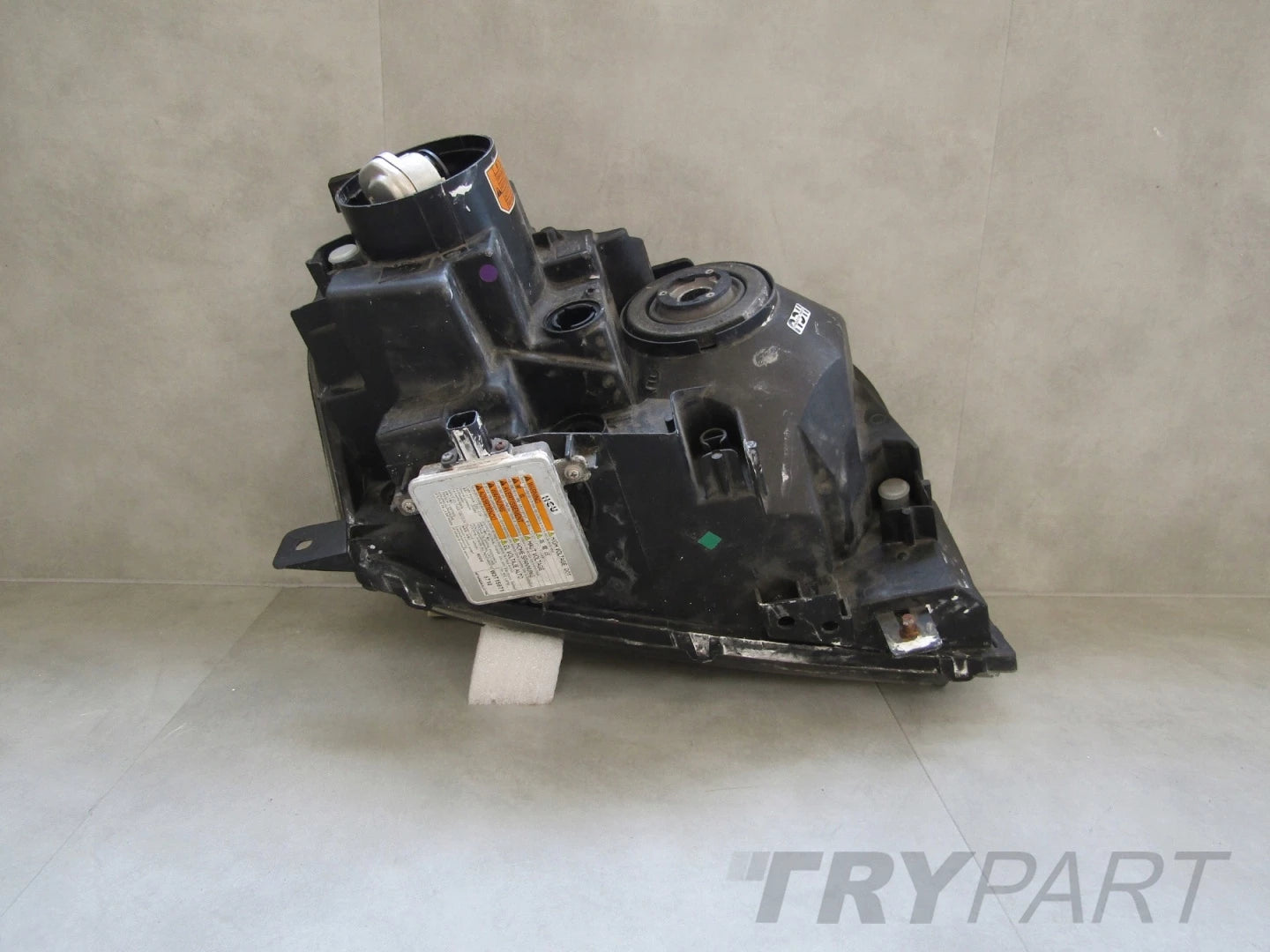 FRONT HEADLIGHT SUZUKI GRAND VITARA 2 XENON 05-08 LH