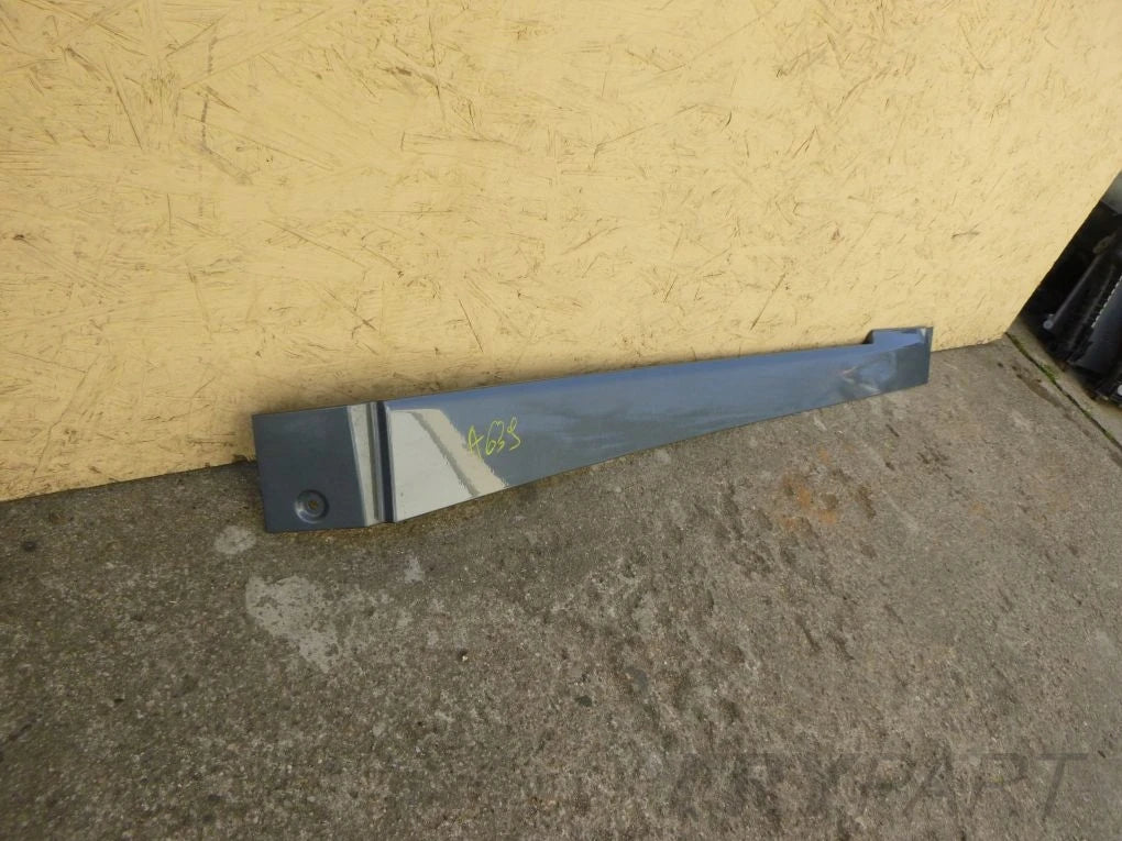 MERCEDES VITO VIANO 639 fender trim right rear