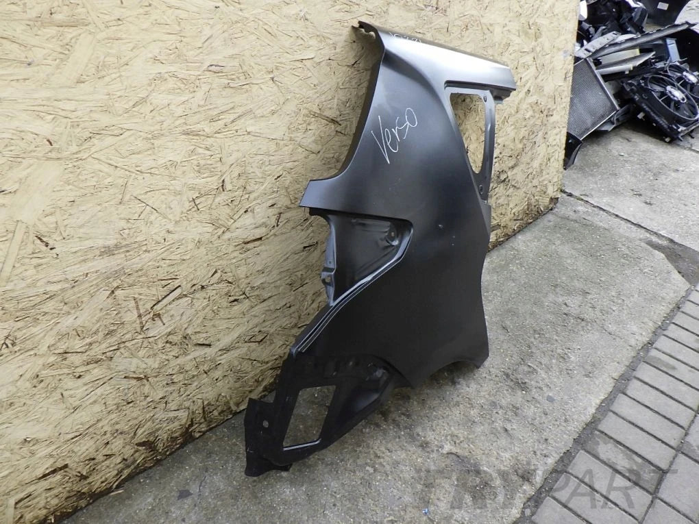 TOYOTA VERSO 09- rear fender right