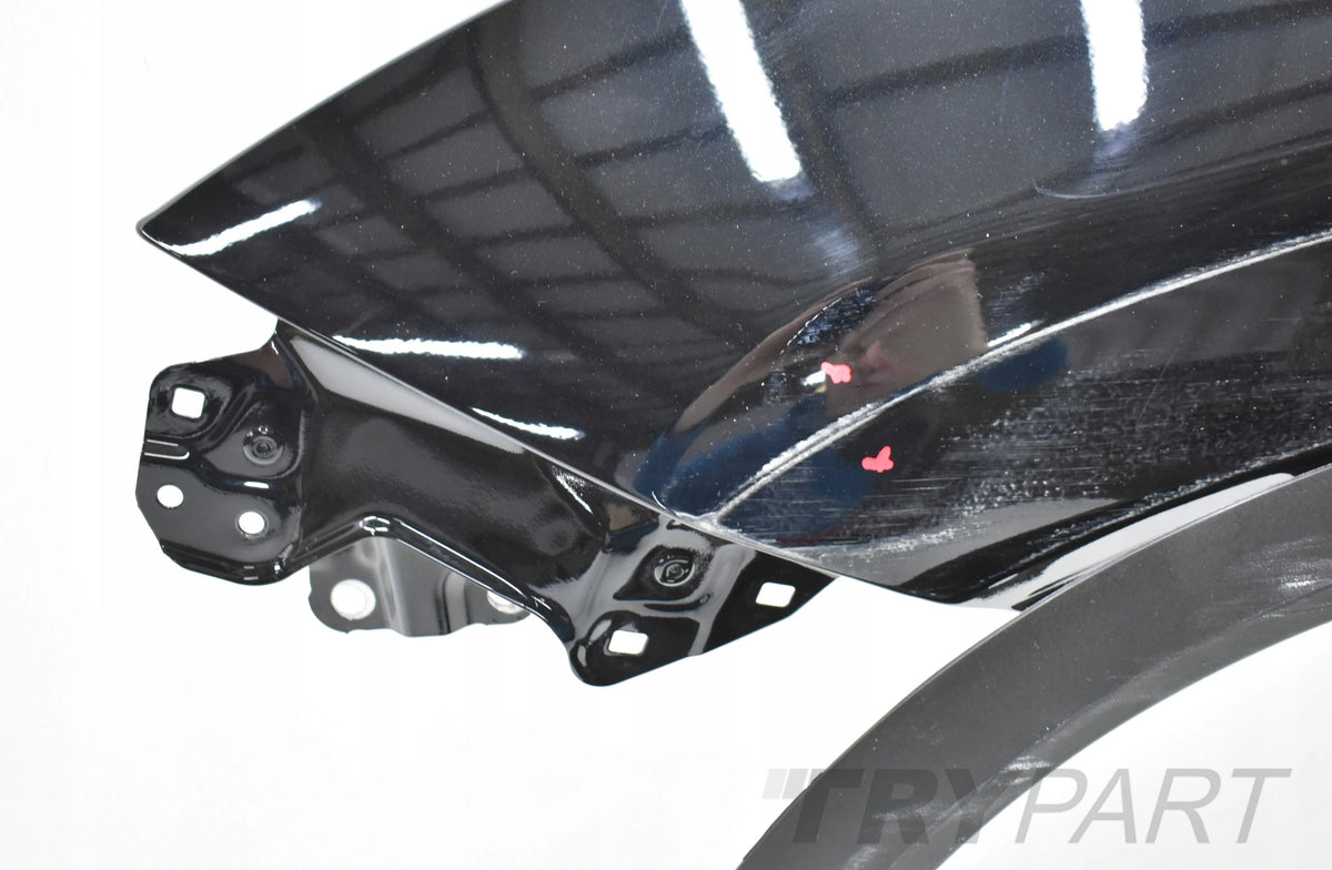 TOYOTA HIGHLANDER LEFT FRONT FENDER ORG + STRIP