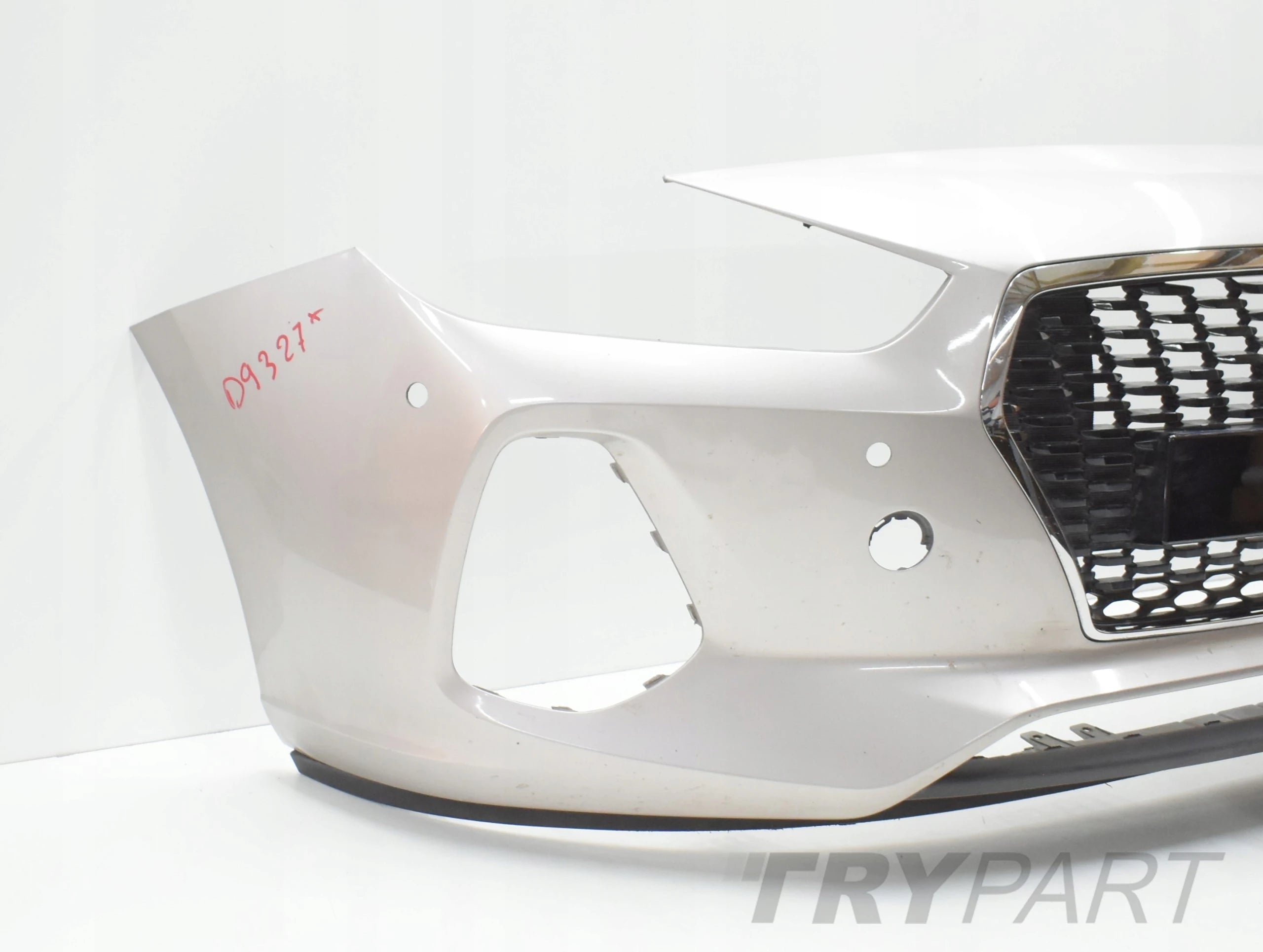 HYUNDAI I30 III FRONT BUMPER ORIGINAL + CHROME + BOTTOM