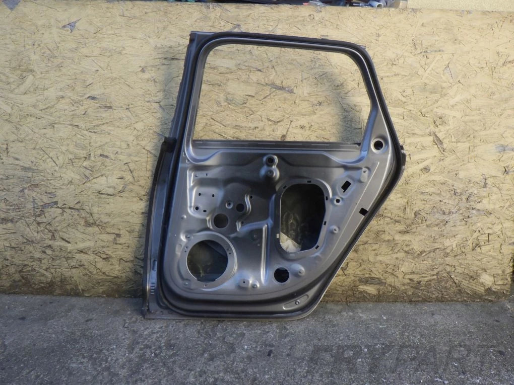 AUDI A6 C8 4K9 KOMBI Rear Right Door