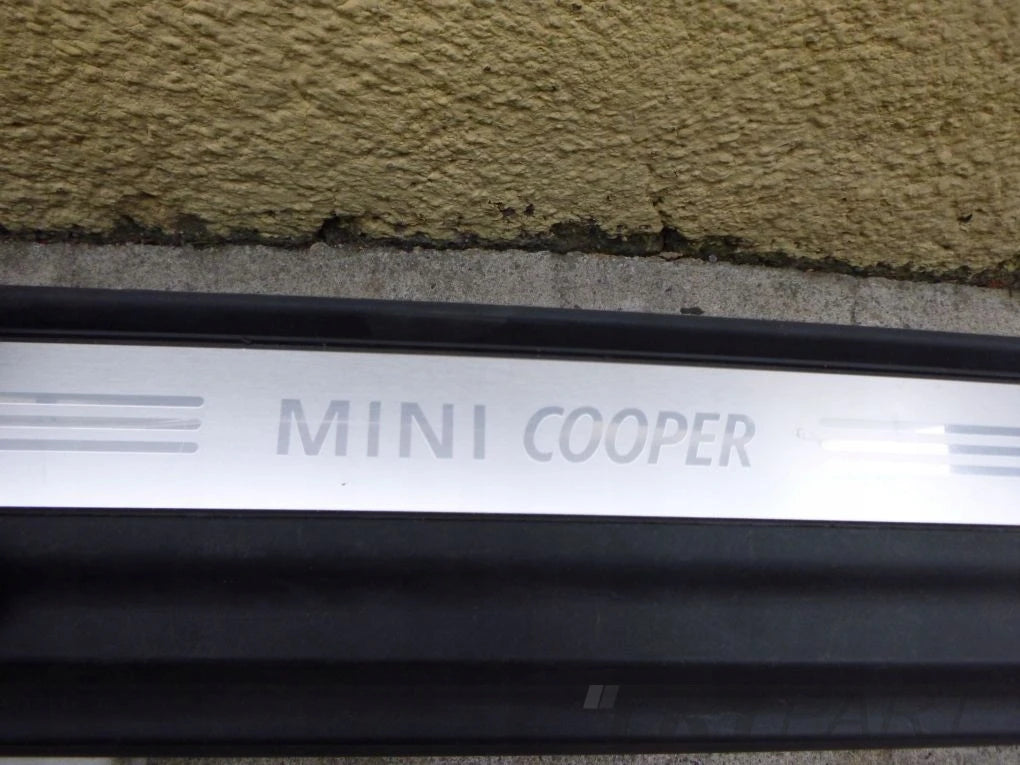 MINI COOPER R55 Right Sill Molding