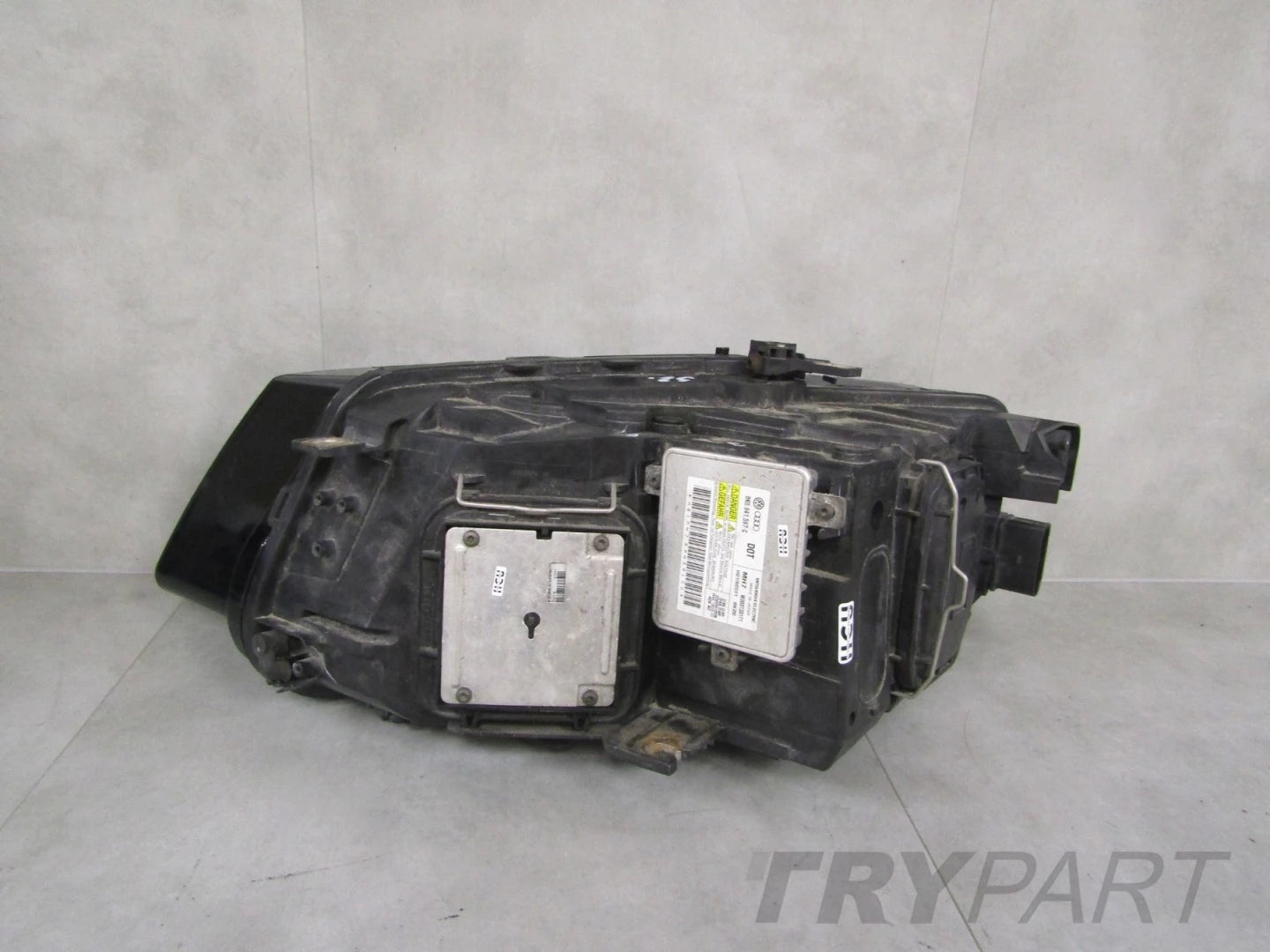 AUDI Q5 8R0 08-12 HEADLIGHT XENON ACTIVE RH RIGHT