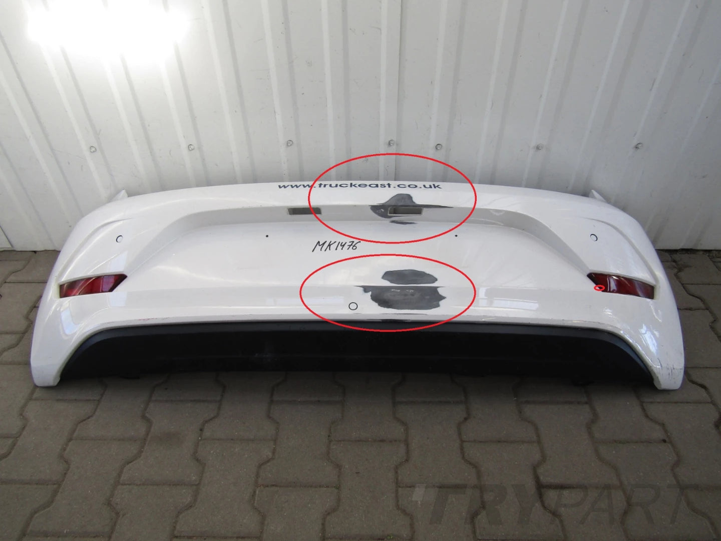 VW Up Lift Rear Bumper 16- (PDC)