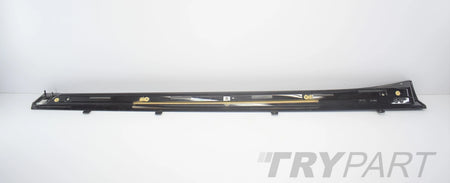 ASTON MARTIN DB11 RIGHT SILL MOULDING ORG