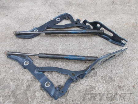 BMW 3 E90 Tailgate Hinge