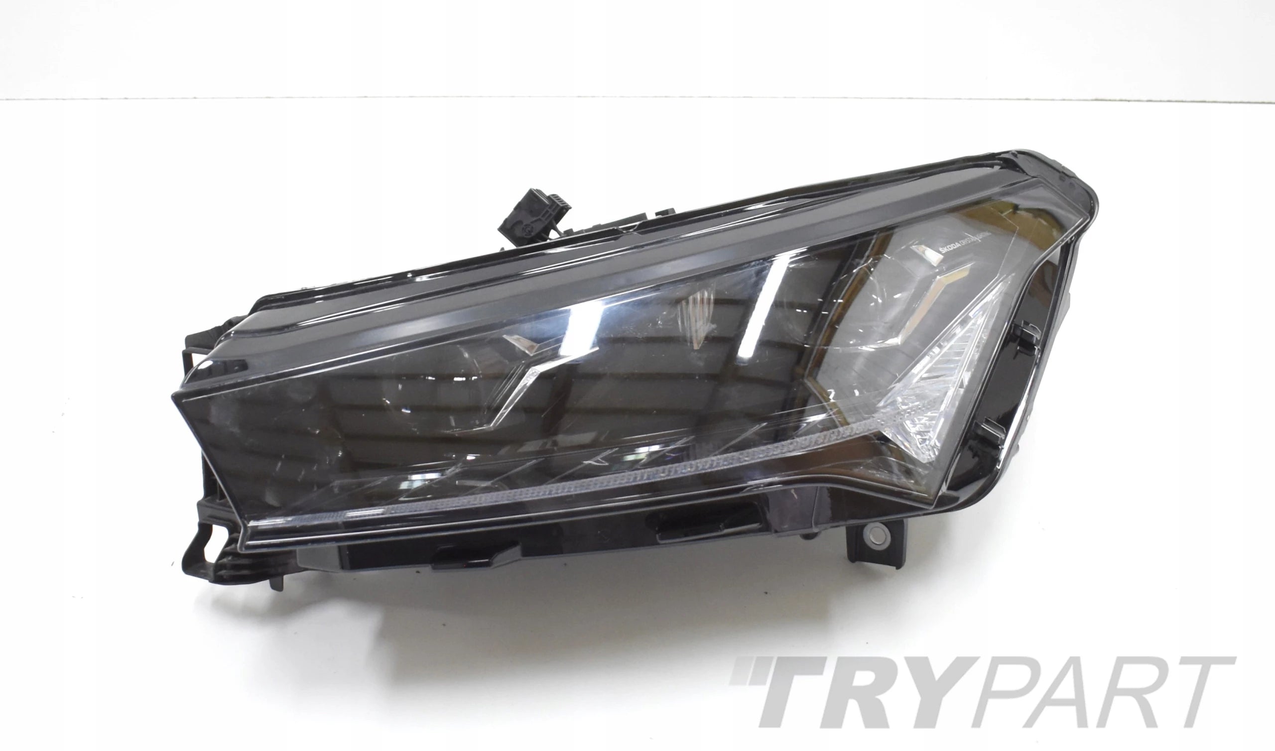 SKODA ENYAQ 5LB LEFT FRONT HEADLIGHT CRYSTAL ORG EU 5LB941015H