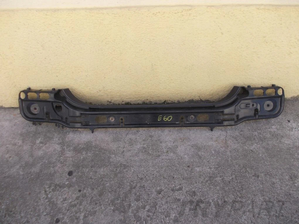 BMW 5 E60 Rear Bumper Slider Guide