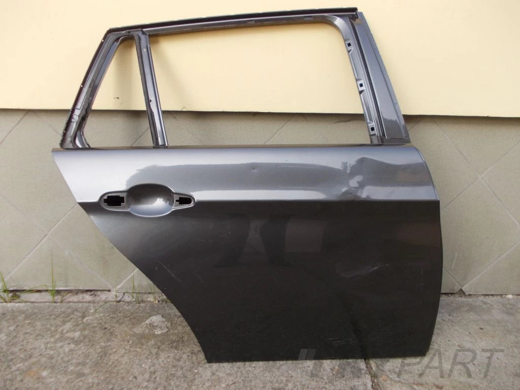 BMW 3 E91 E-91 E 91 KOMBI Right Rear Door