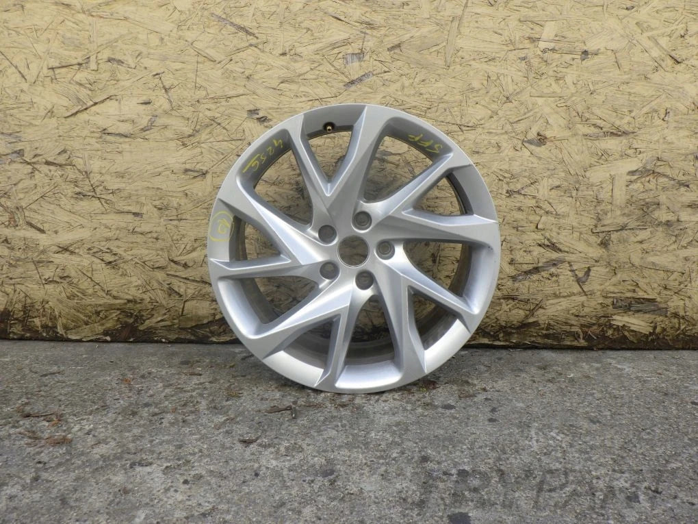SEAT CUPRA 5FF 8x18 ET40 5x112 Aluminum Wheel