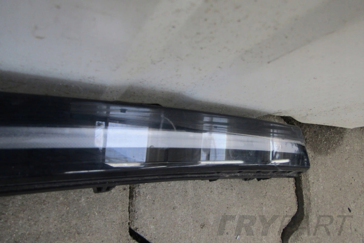 Halogen LED Headlight Front Right VW ID3 19-