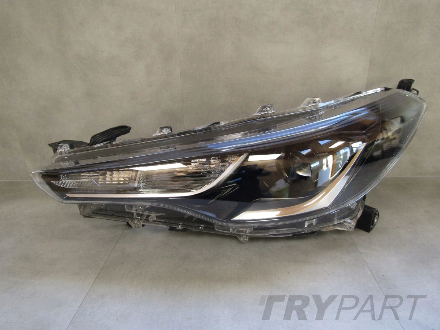 Front Headlight Toyota Corolla Cross LED 20- Left LEWA HASCO 16-183