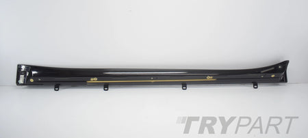 ASTON MARTIN DB11 RIGHT SILL MOULDING ORG