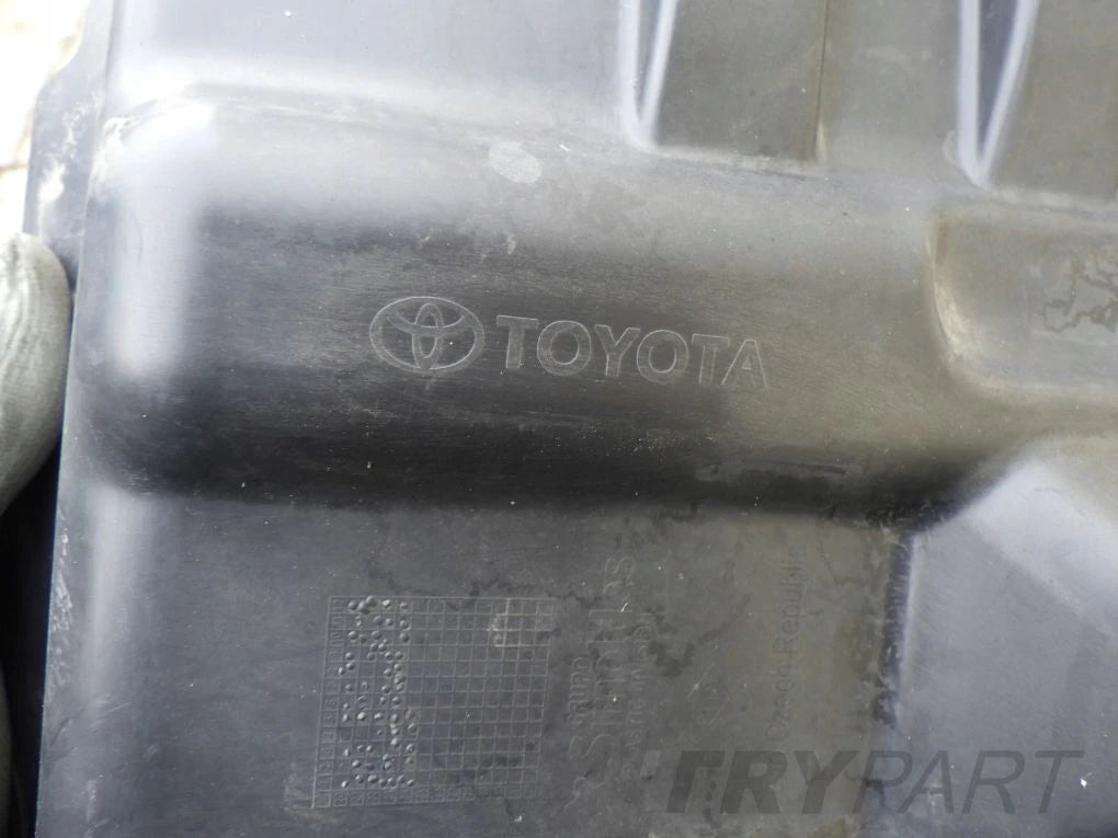 TOYOTA YARIS 4 IV 20- 53875-K0020 FRONT RIGHT FENDER LINER