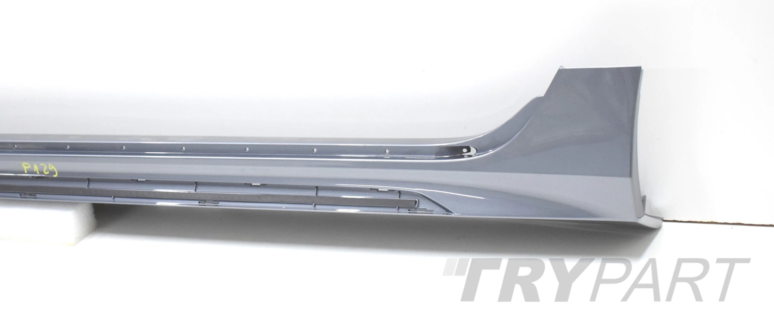 VOLVO S90 V90 R DESIGN LEFT SILL SKIRT ORG IN COLOR 39843397
