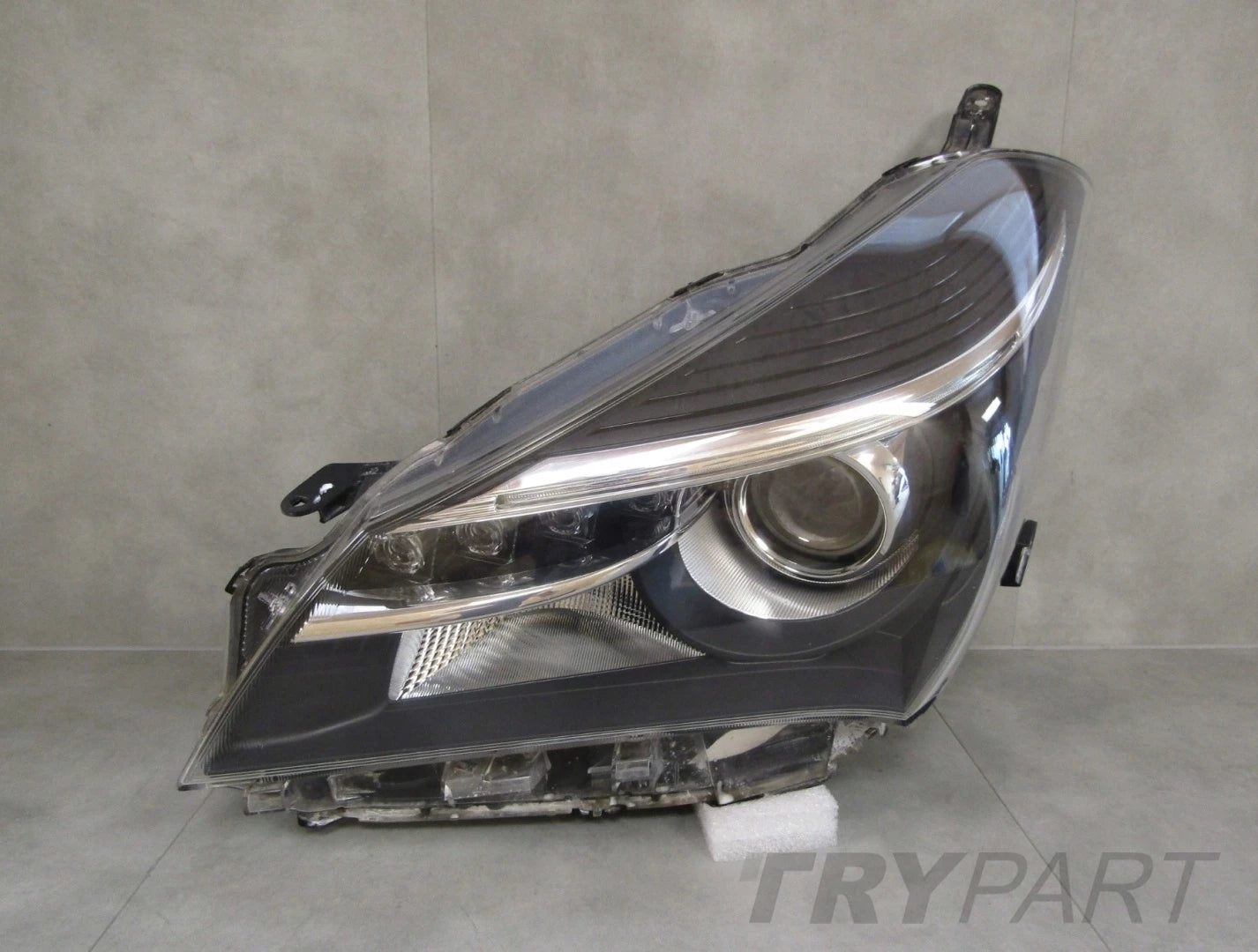 Front Headlight Toyota Yaris 3 III Lift STANDARD LENS WITH LED 14-17 LH LEFT