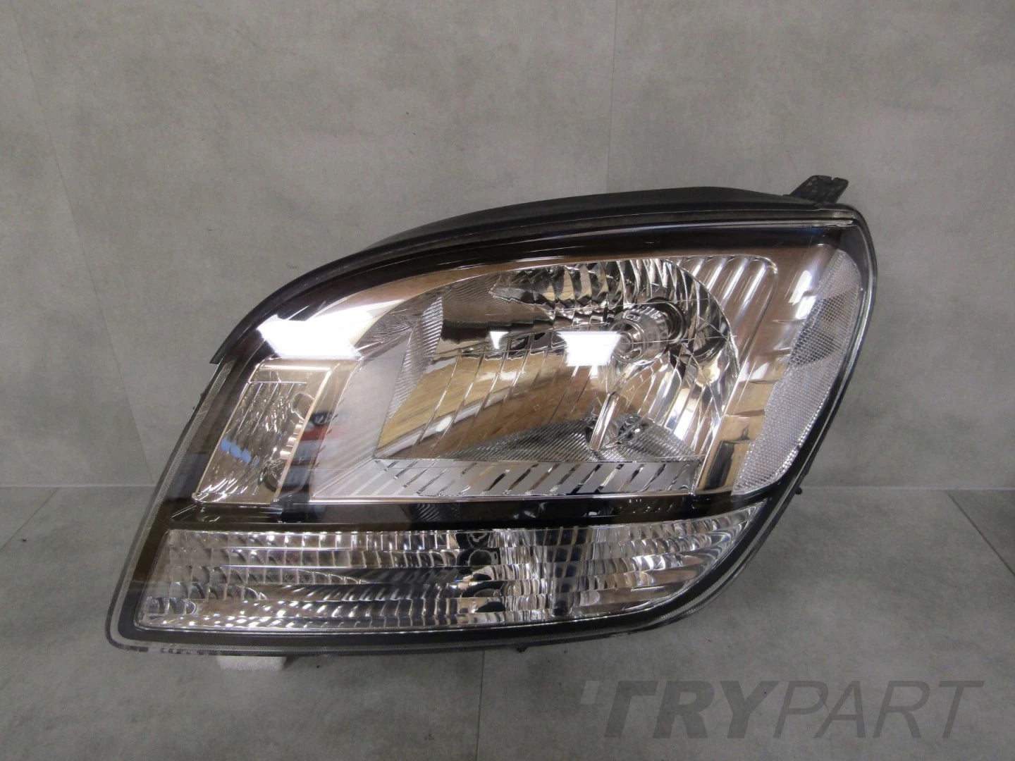 HEADLIGHT CHEVROLET ORLANDO 10-18 LH LEFT 10-18