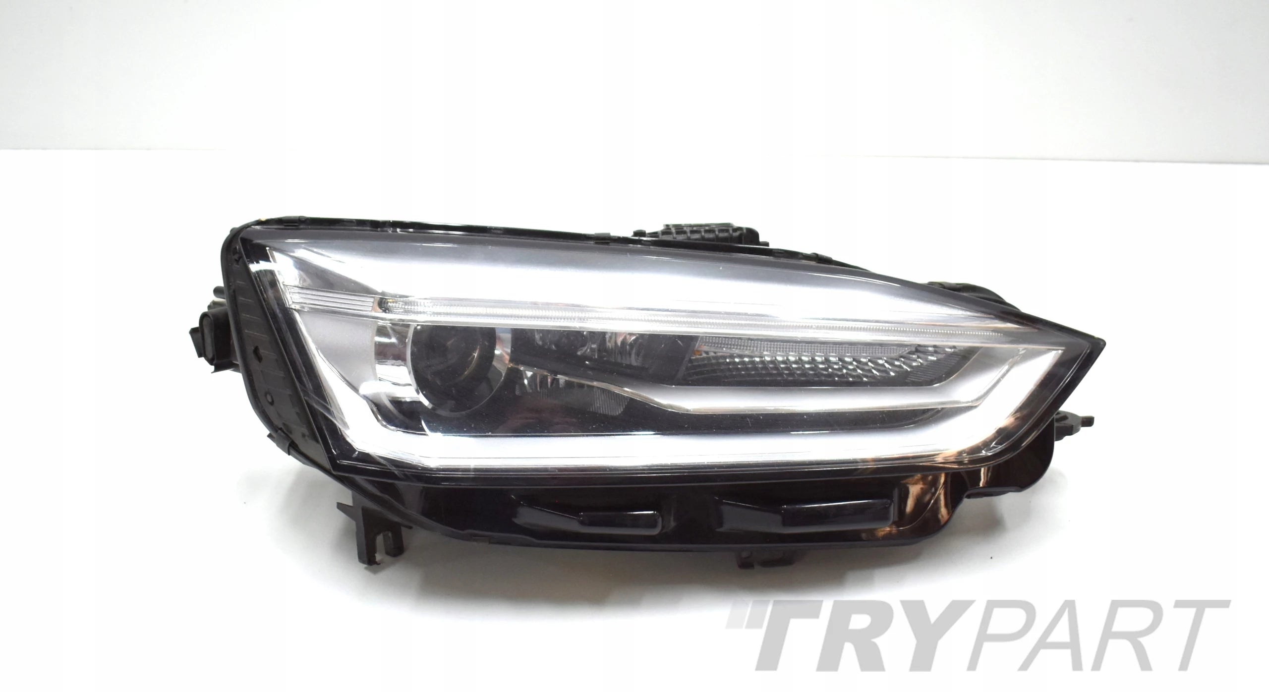 AUDI A5 8W6 RIGHT FRONT HEADLIGHT ORG EU XENON 8W6941006C