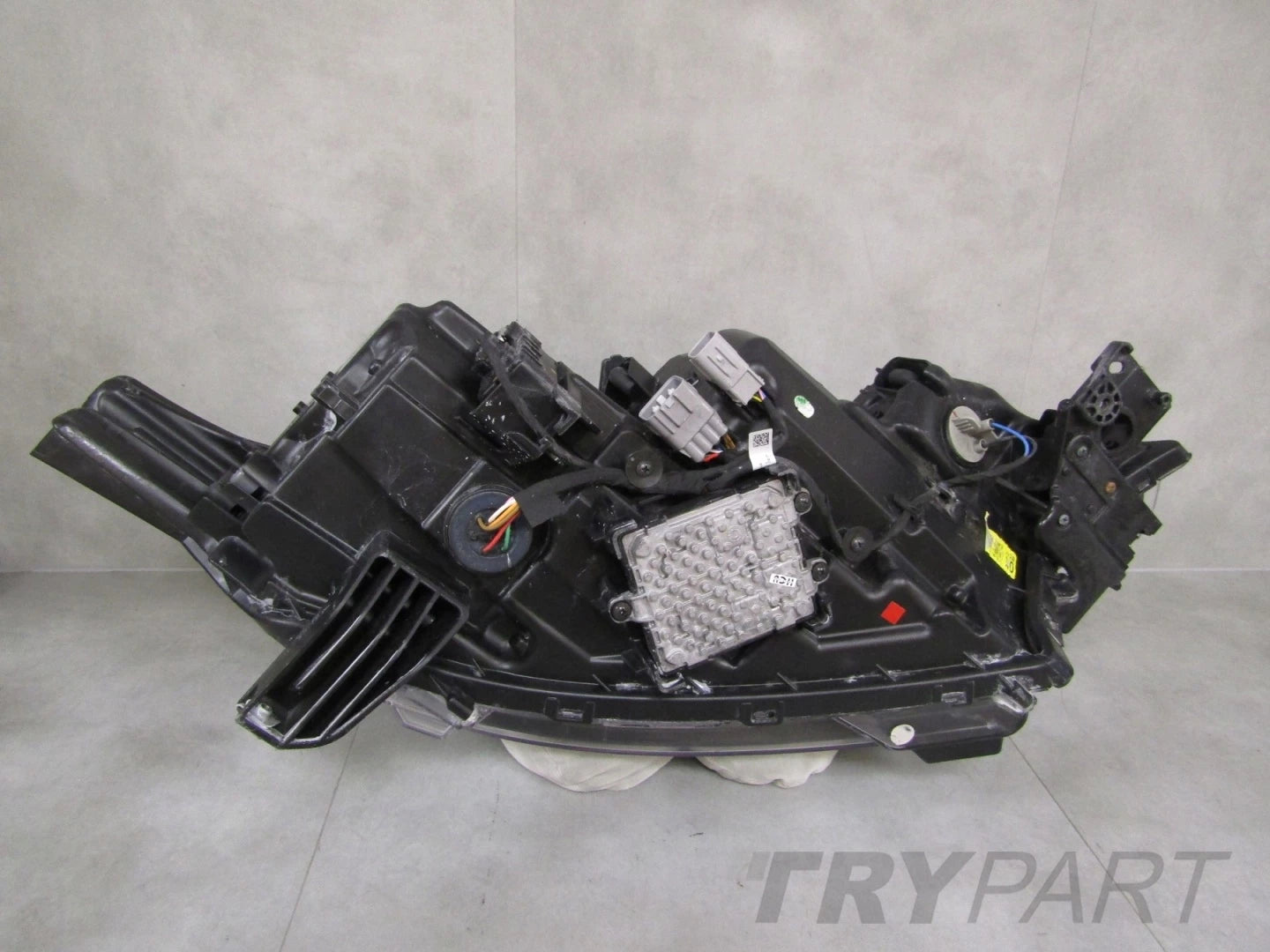 MITSUBISHI OUTLANDER III 3 LIFT FULL LED 18- LH LEFT HEADLIGHT 4BX19 8301