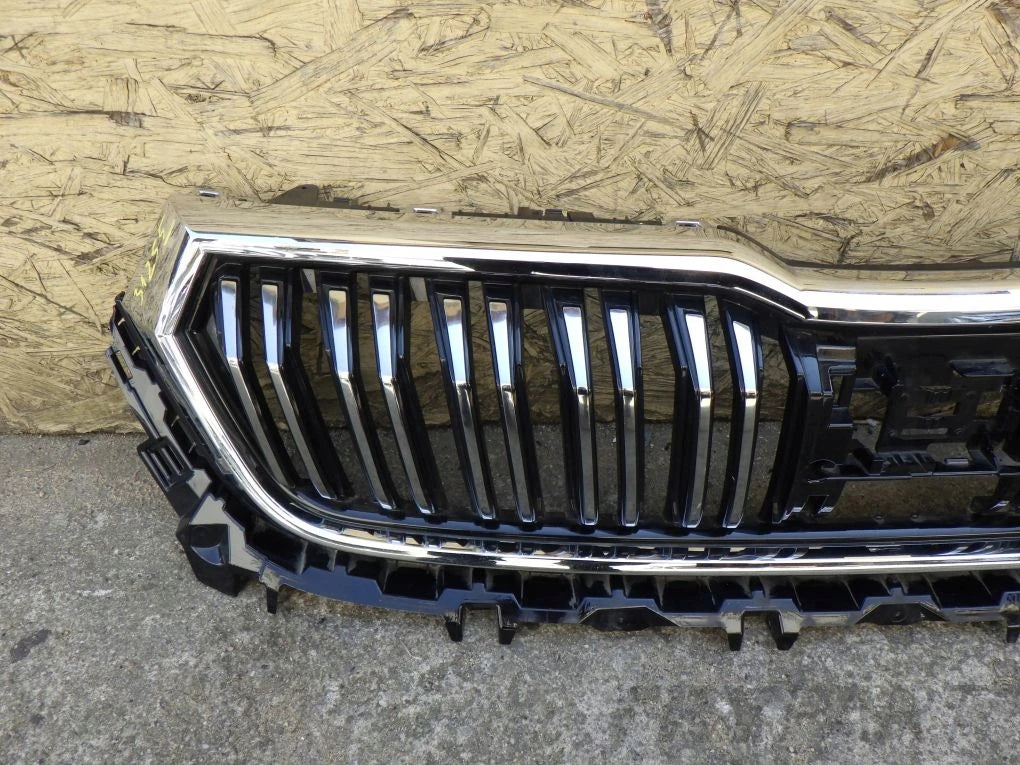 SKODA KODIAQ LIFT 565 21- Grille Emblem
