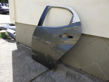 TOYOTA YARIS 4 IV P21 2020- Rear Left Door