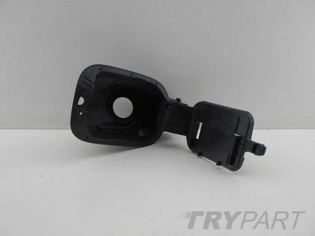 SKODA OCTAVIA III 3 5E 5E0809702B Fuel Filler Flap