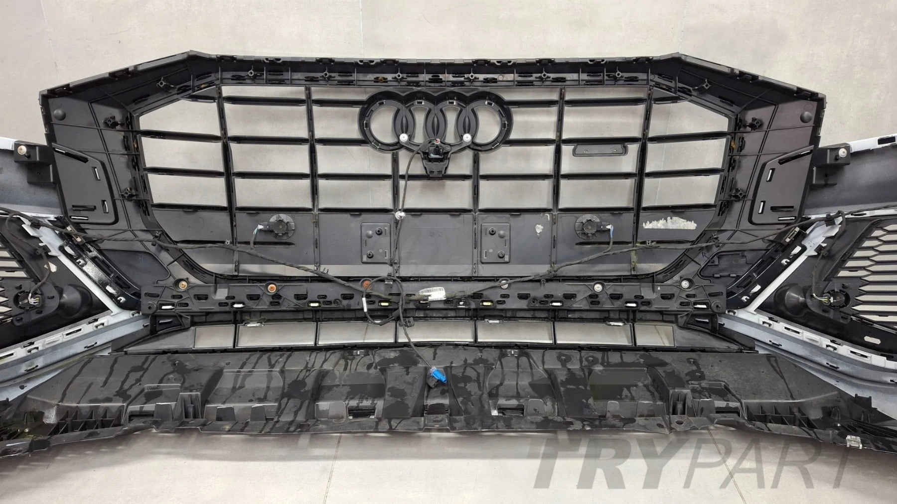 Front bumper for Audi Q8 4M8 S Line 18-23 / + camera + 6PDC + wiring harness