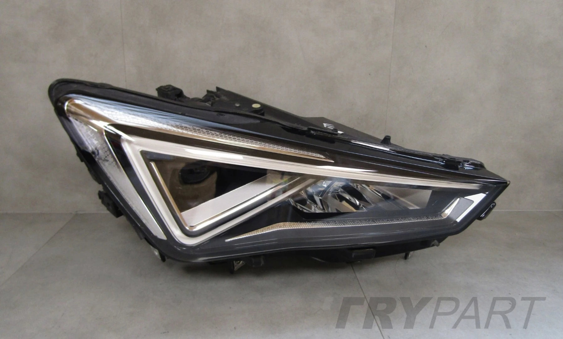 FRONT LAMP SEAT TARRACO FULL LED 18- RIGHT 5FJ941008H