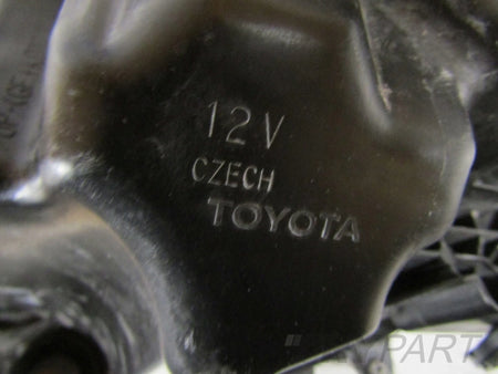 TOYOTA YARIS 4 IV HEADLIGHT STANDARD LENS 20- / MAZDA 2 22- RH
