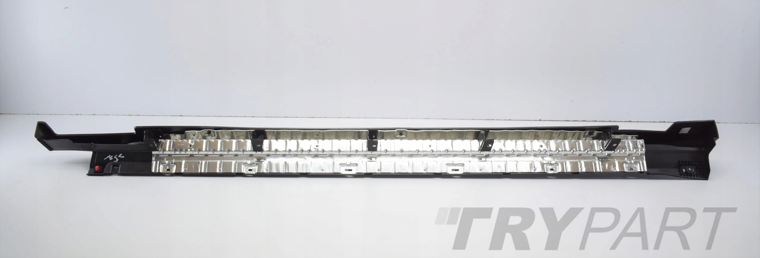 KIA SORENTO III LEFT SILL MOULDING ORG NEW