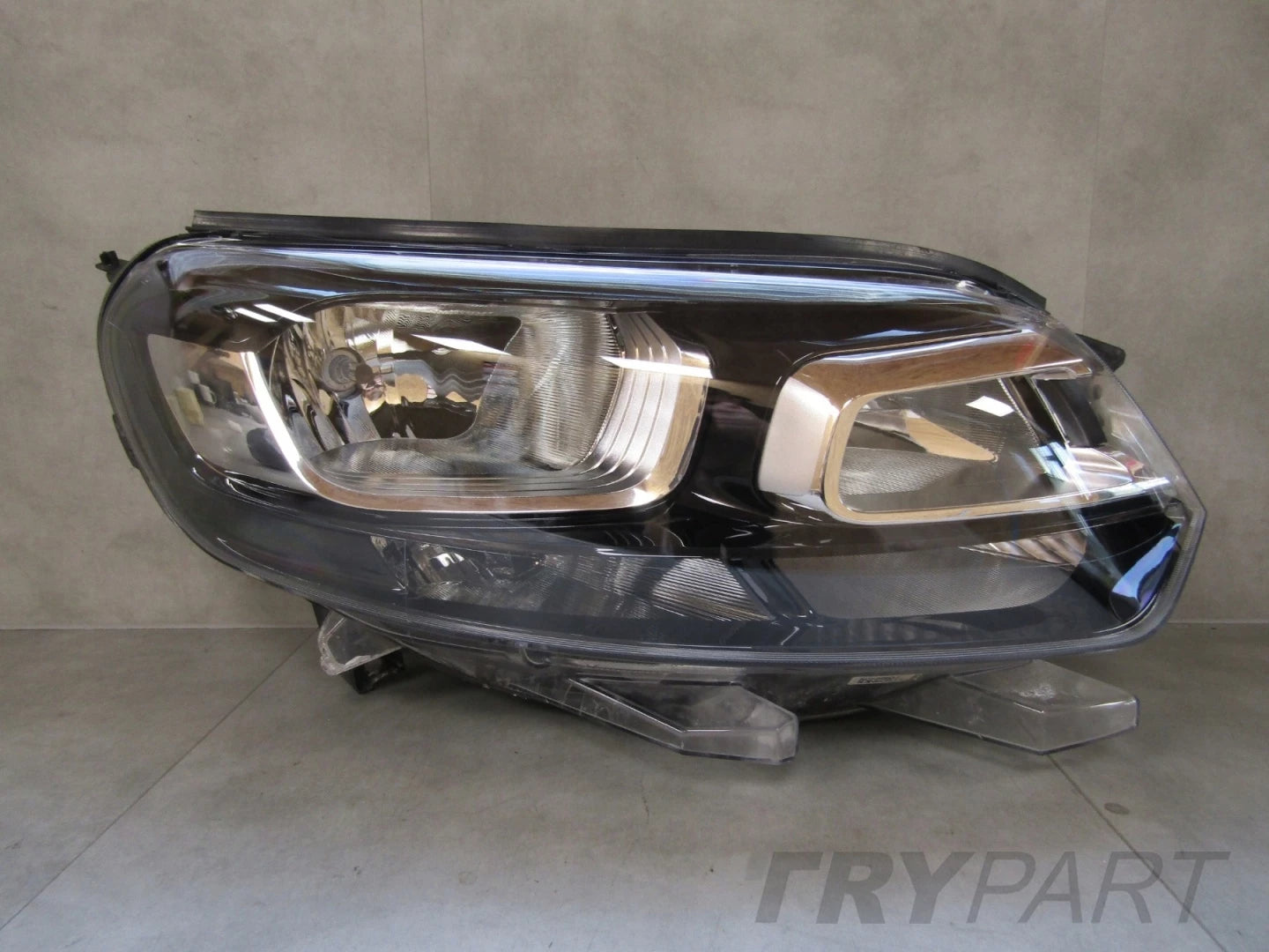 HEADLIGHT CITROEN JUMPY III 3 16-23 VIVARO STANDARD 19-23 RH RIGHT 98085676