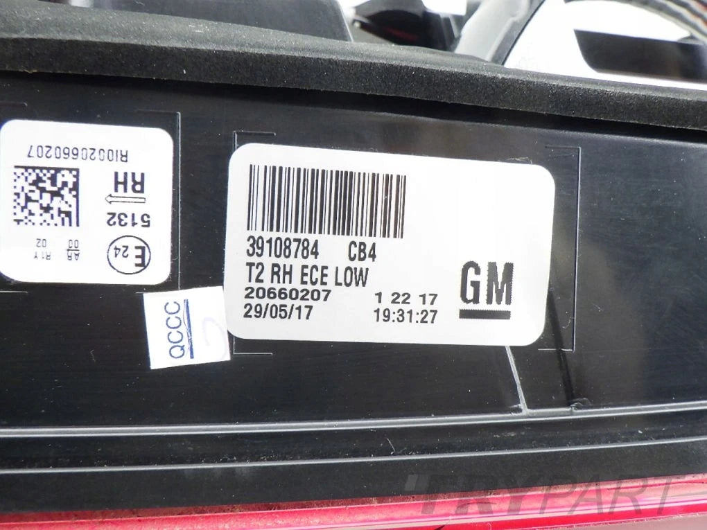 OPEL INSIGNIA B II 2 HB SEDAN 17- Right Rear Lamp