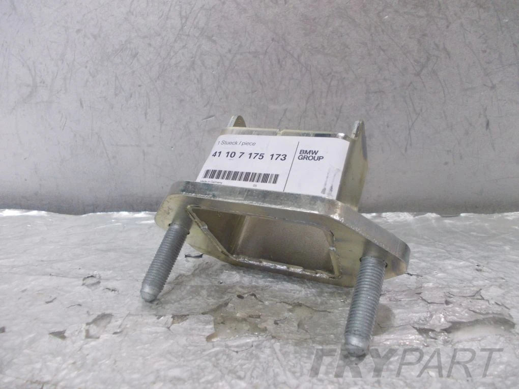 BMW F01 F02 F06 F10 F11 REAR BUMPER BRACKET