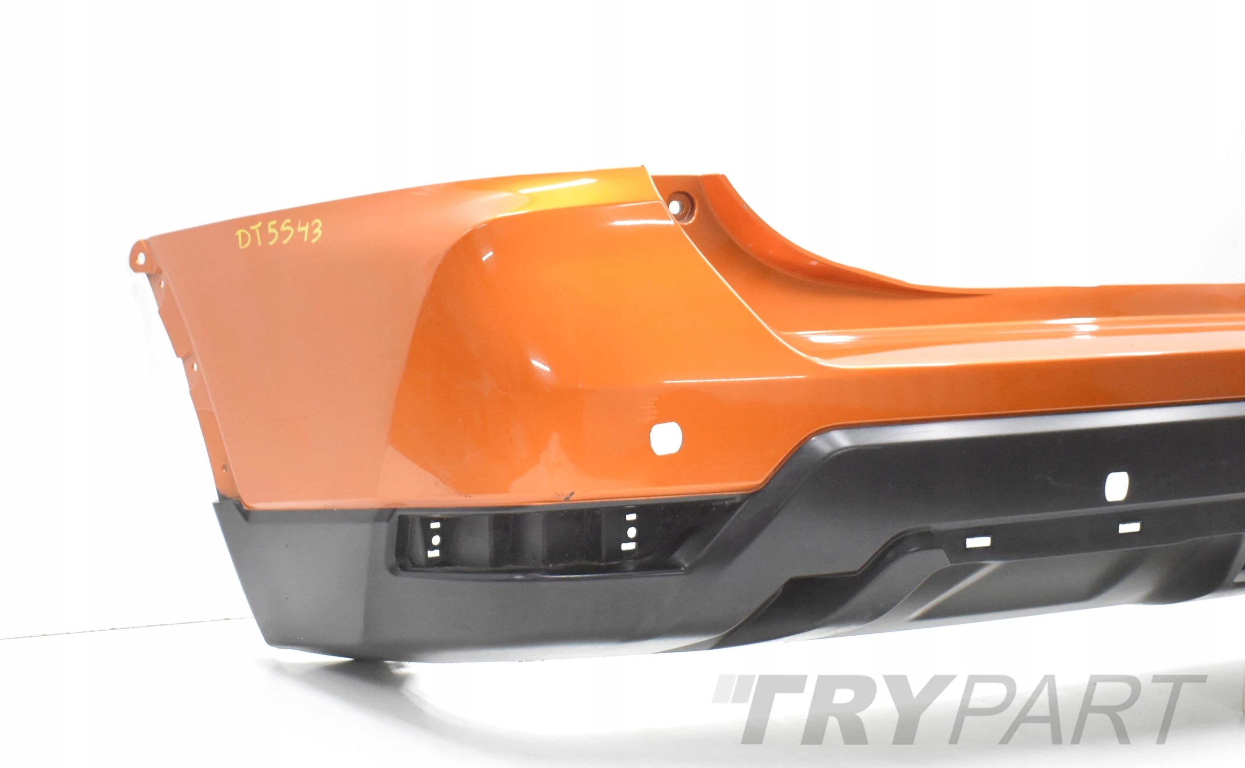 NISSAN X TRAIL T32 REAR BUMPER LIFT ORIGINAL
