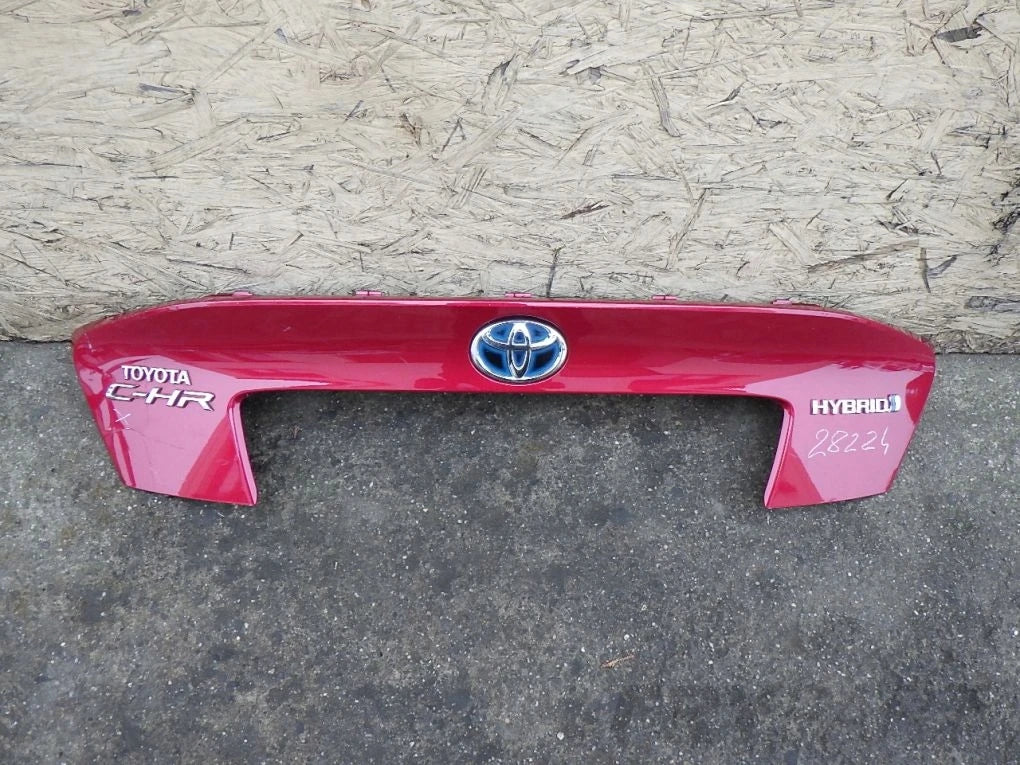 TOYOTA C-HR CHR 16- Tailgate Trim Strip