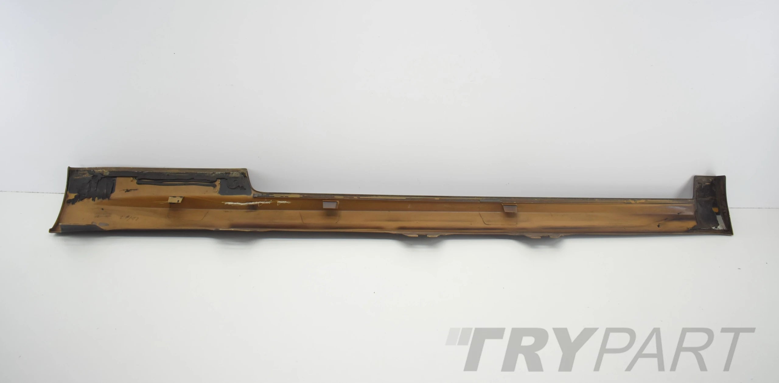 VW SCIROCCO 1K8 R LINE LEFT SILL STRIP