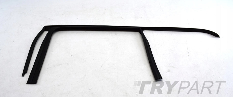 MERCEDES W213 RIGHT REAR DOOR SEAL NEW