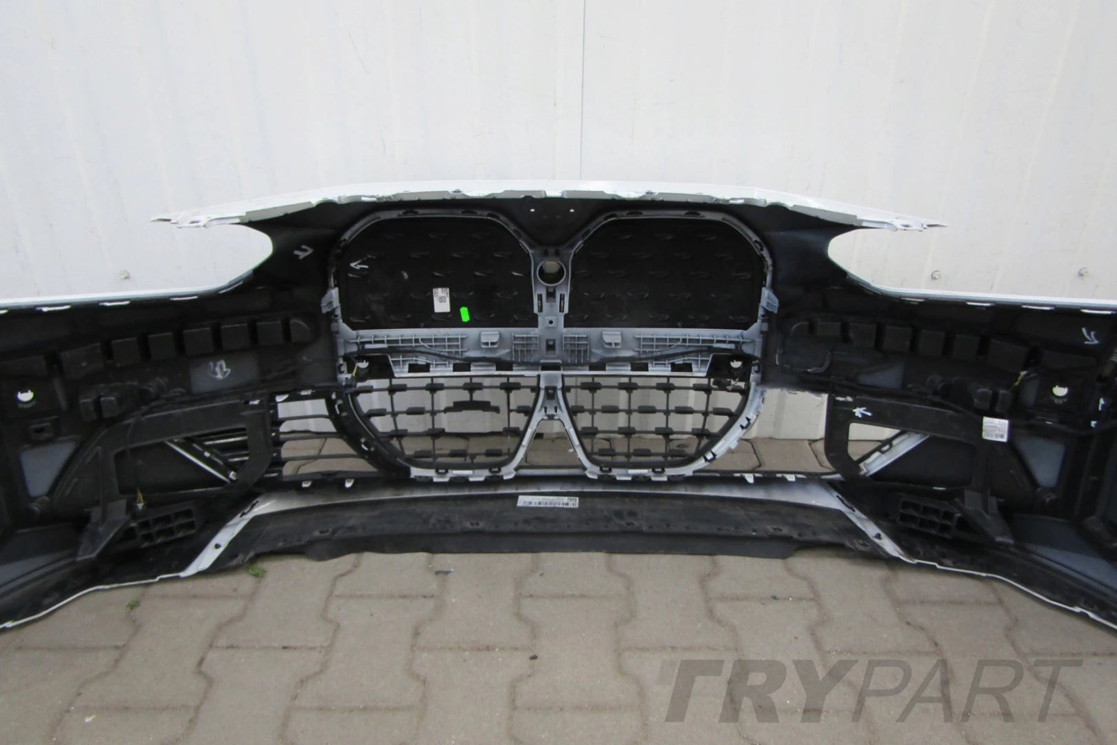 Front Bumper BMW i4 G26 eDrive E 21- 6 PDC