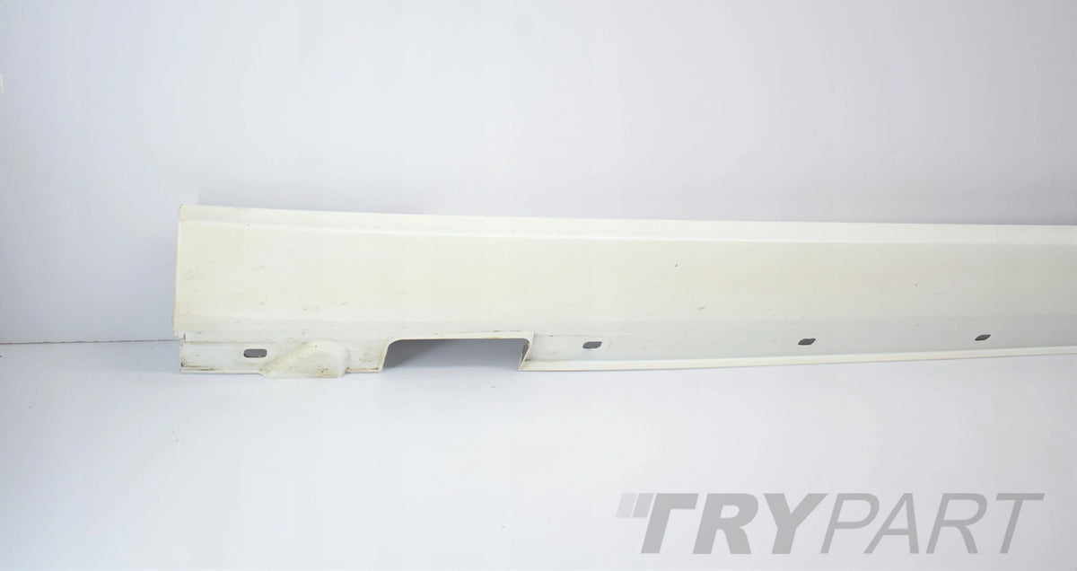MERCEDES CLS W218 LEFT SILL STRIP ORG