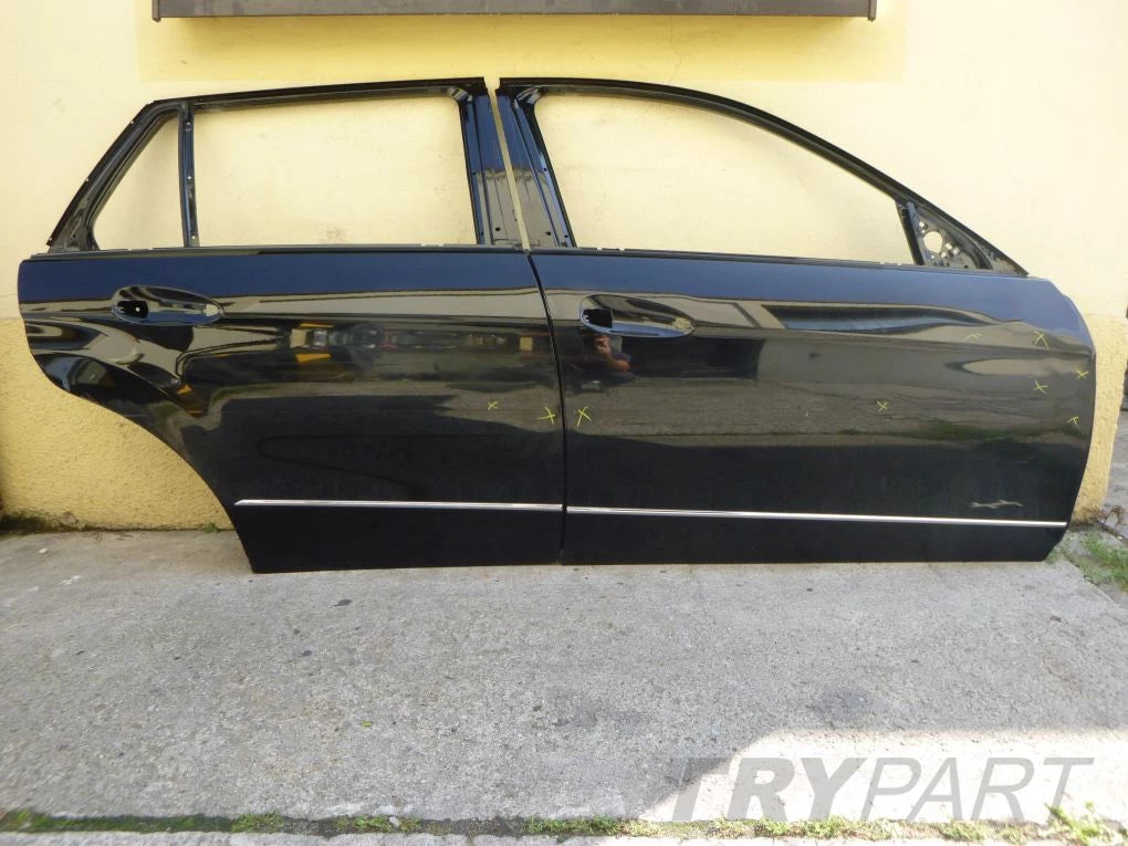 MERCEDES E KLASA 212 Rear Right Door