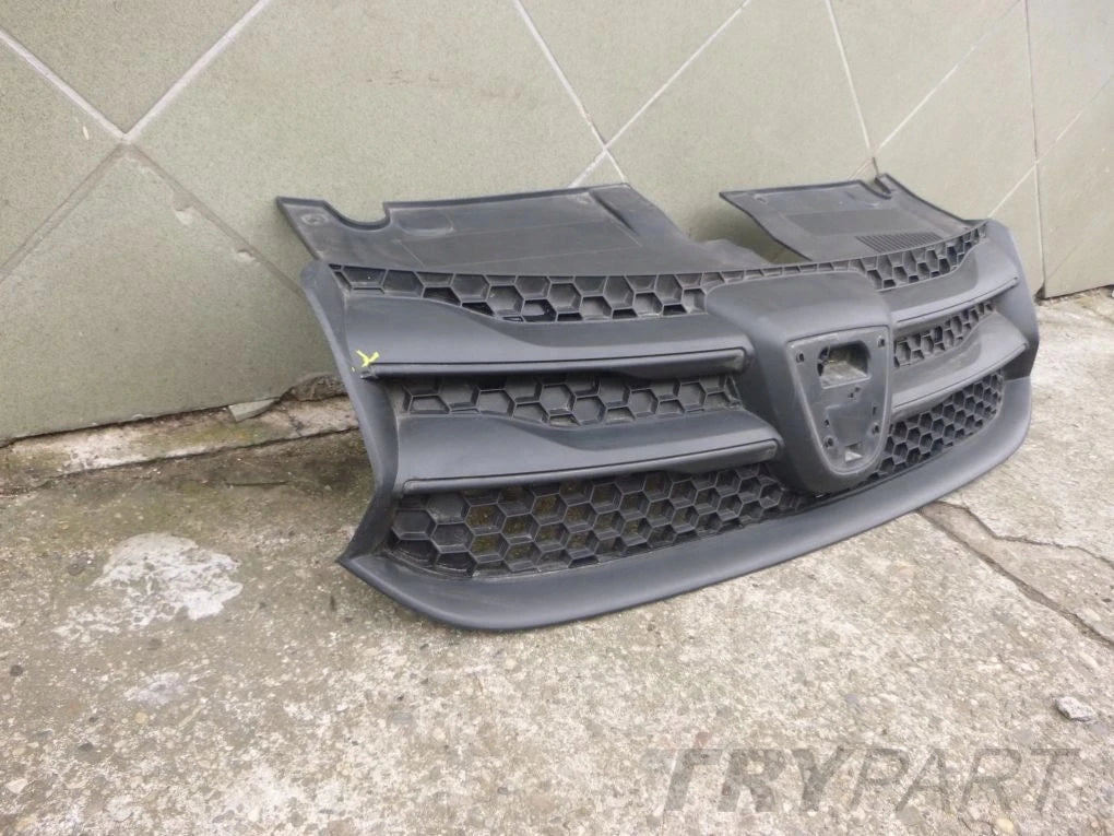 DACIA SANDERO 2 II LOGAN 12- front grille