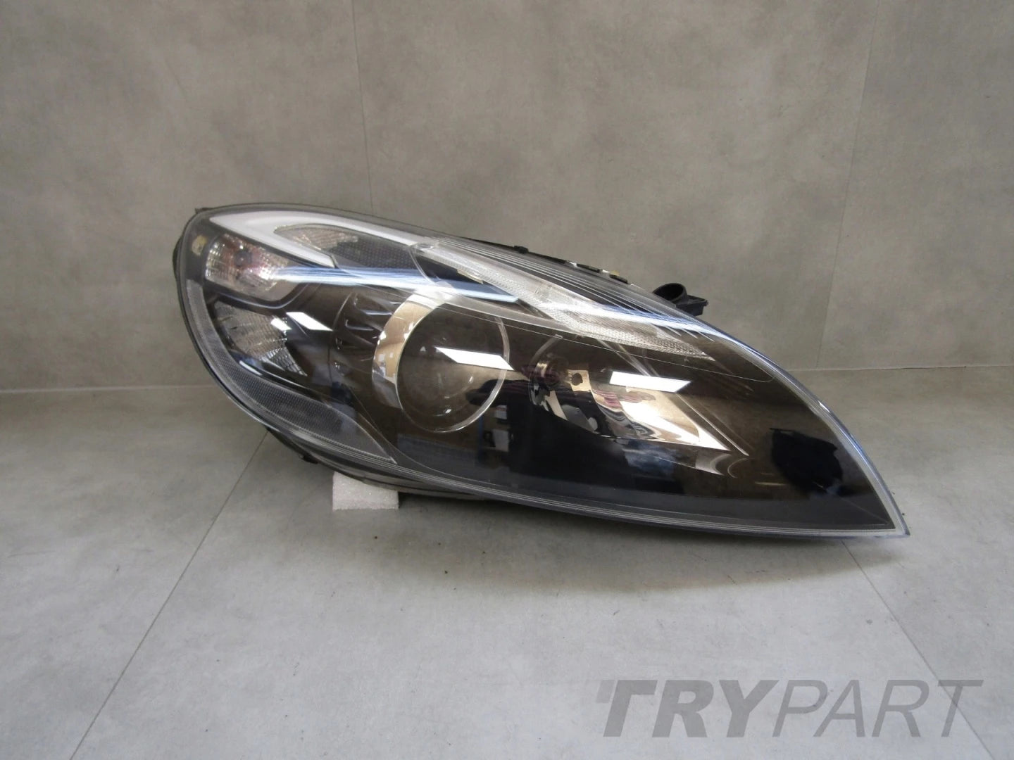 HEADLIGHT VOLVO V 40 II XENON 12-16 RH RIGHT 31283333