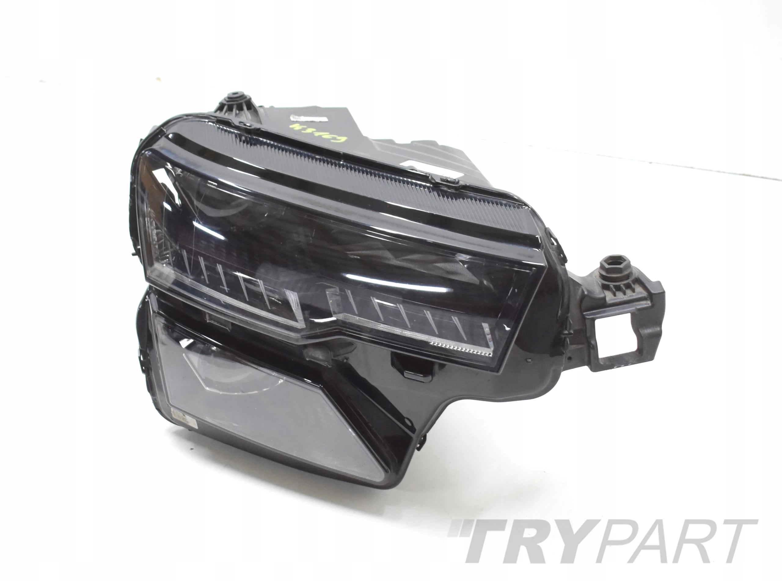SKODA KAROQ 57B LIFT HEADLIGHT RIGHT FRONT CRYSTAL ORG EU 57B941036