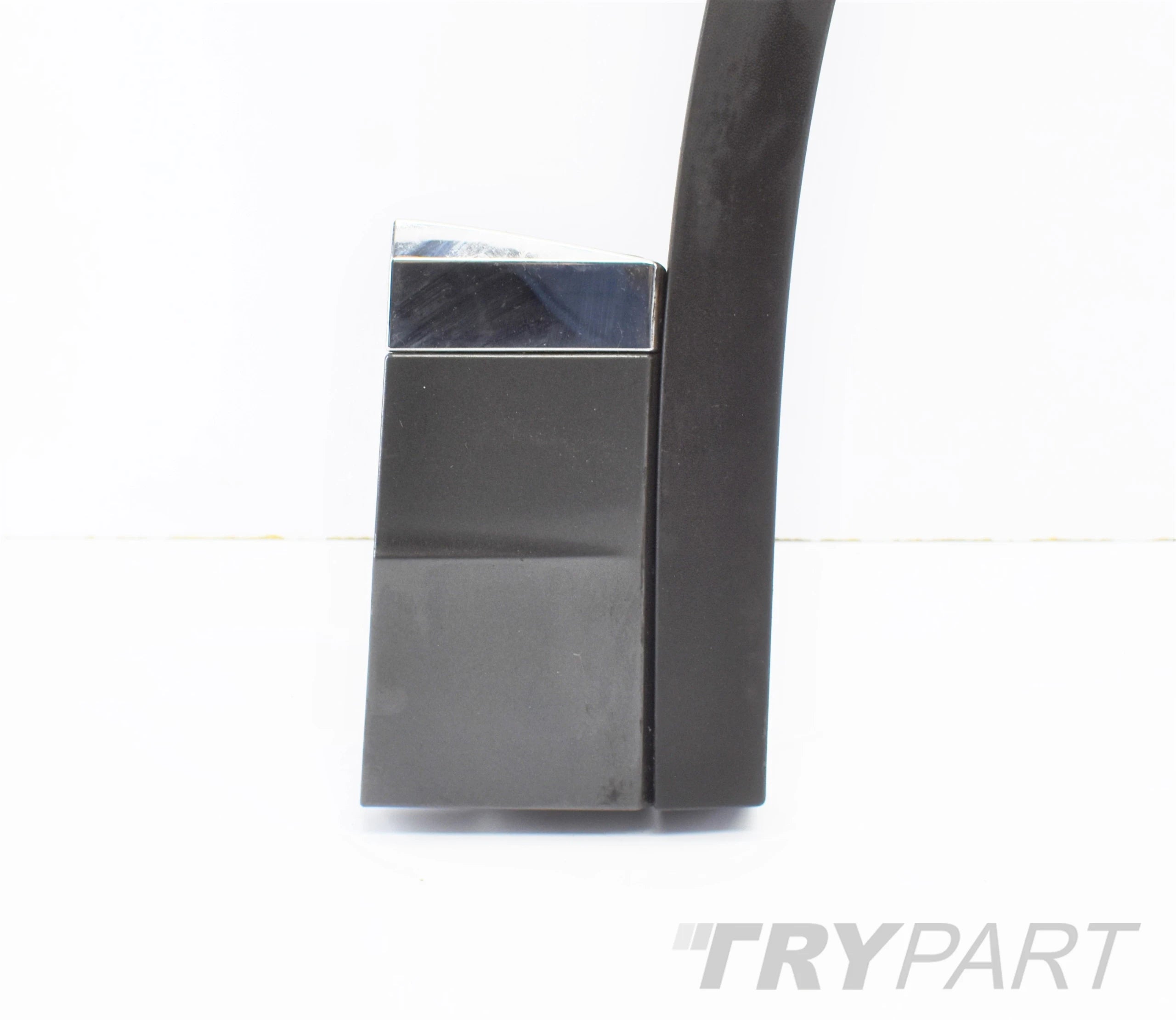 VW Touareg III 760 Right Fender Molding Front ORG