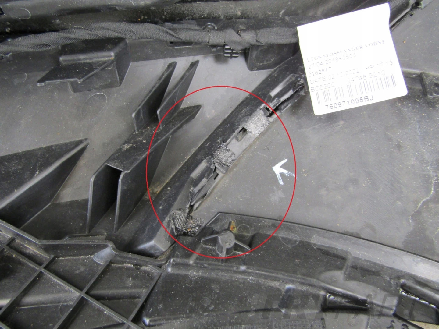 Front Bumper VW Touareg 3 III 760 6 PDC 18-
