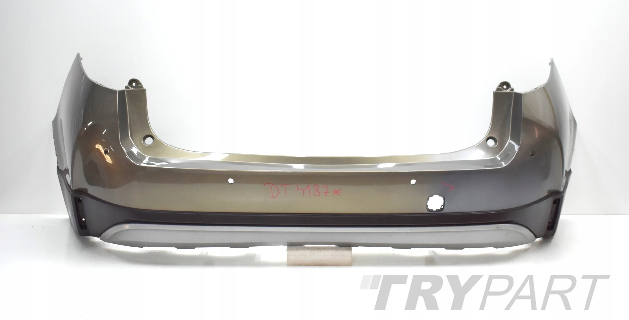 TOYOTA COROLLA E21 TREK REAR BUMPER ORG WAGON + BOTTOM