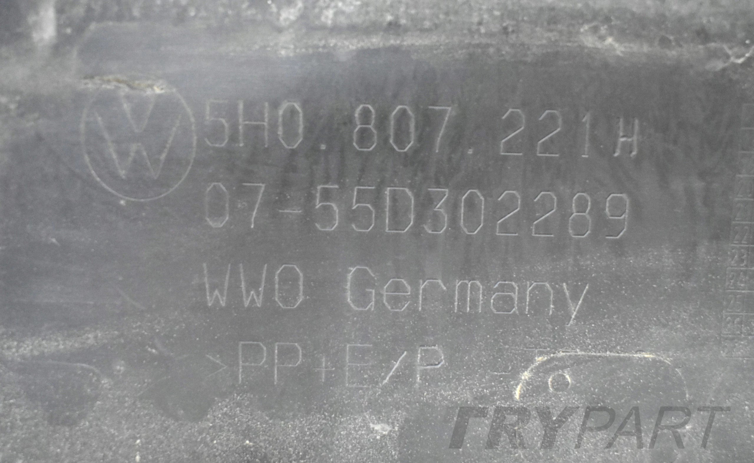 VW GOLF VIII 5H0 FRONT BUMPER ORG
