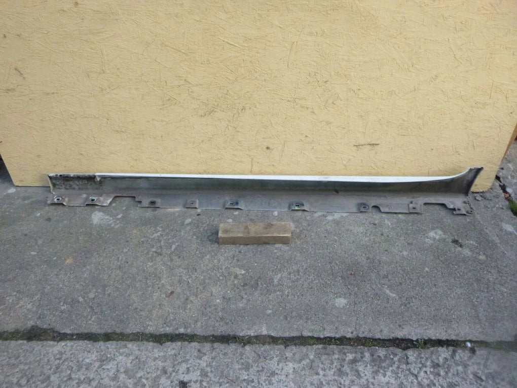 BMW 5 F10 F11 right sill trim